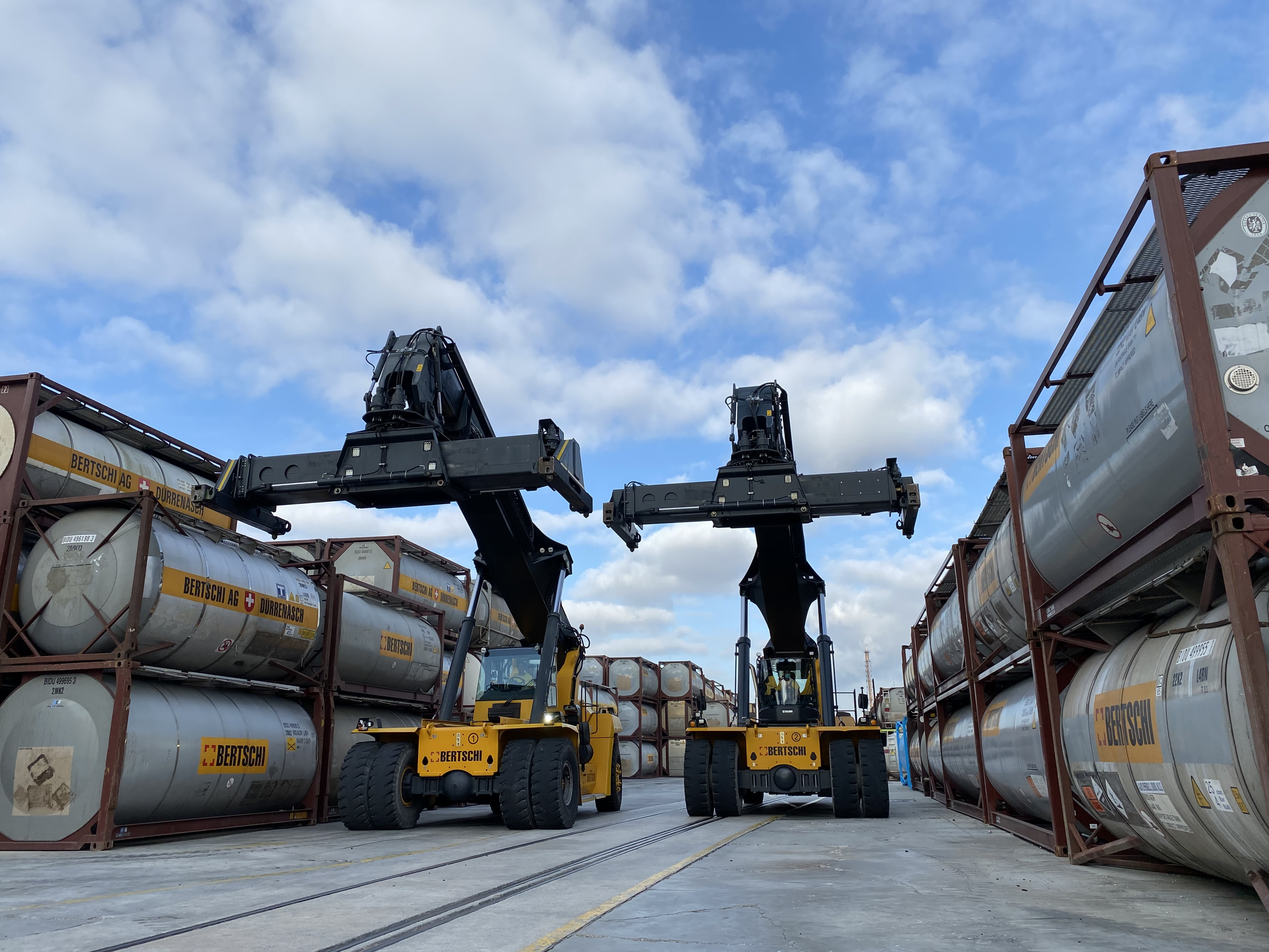 Handling Containers in Rotterdam 