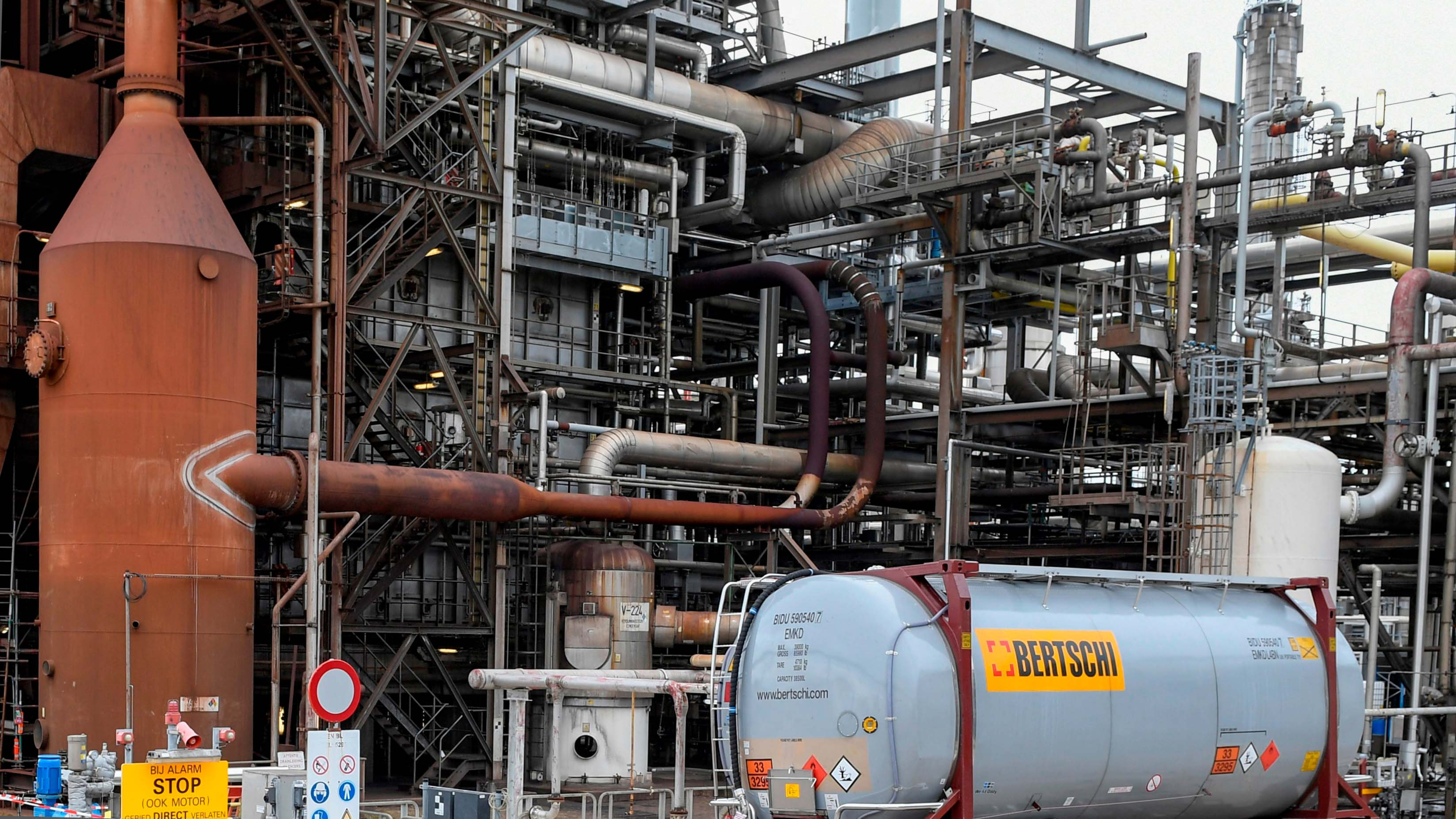 Transporting Pyrolysis Oil