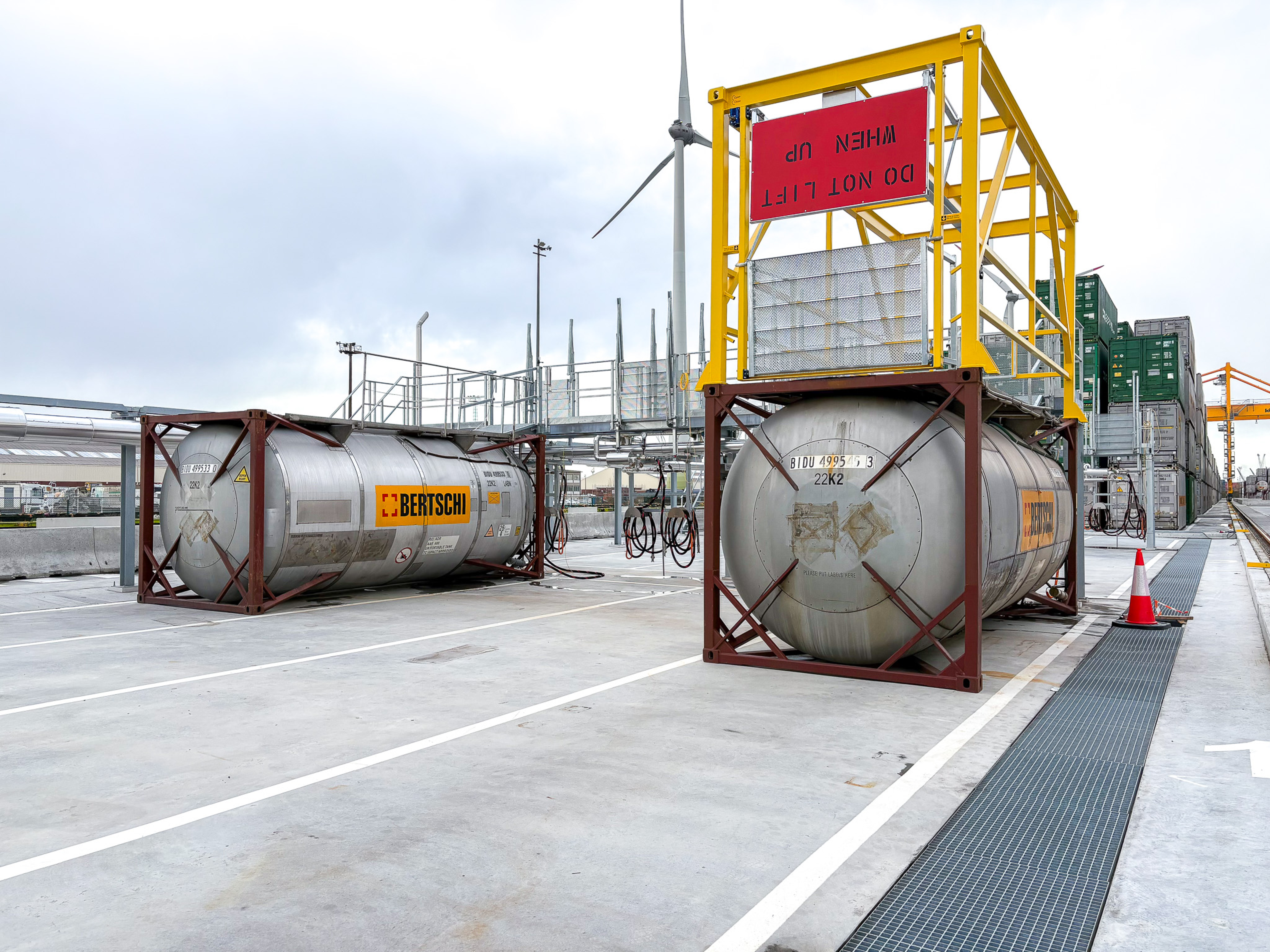 Safety cage atop a Bertschi ISotank